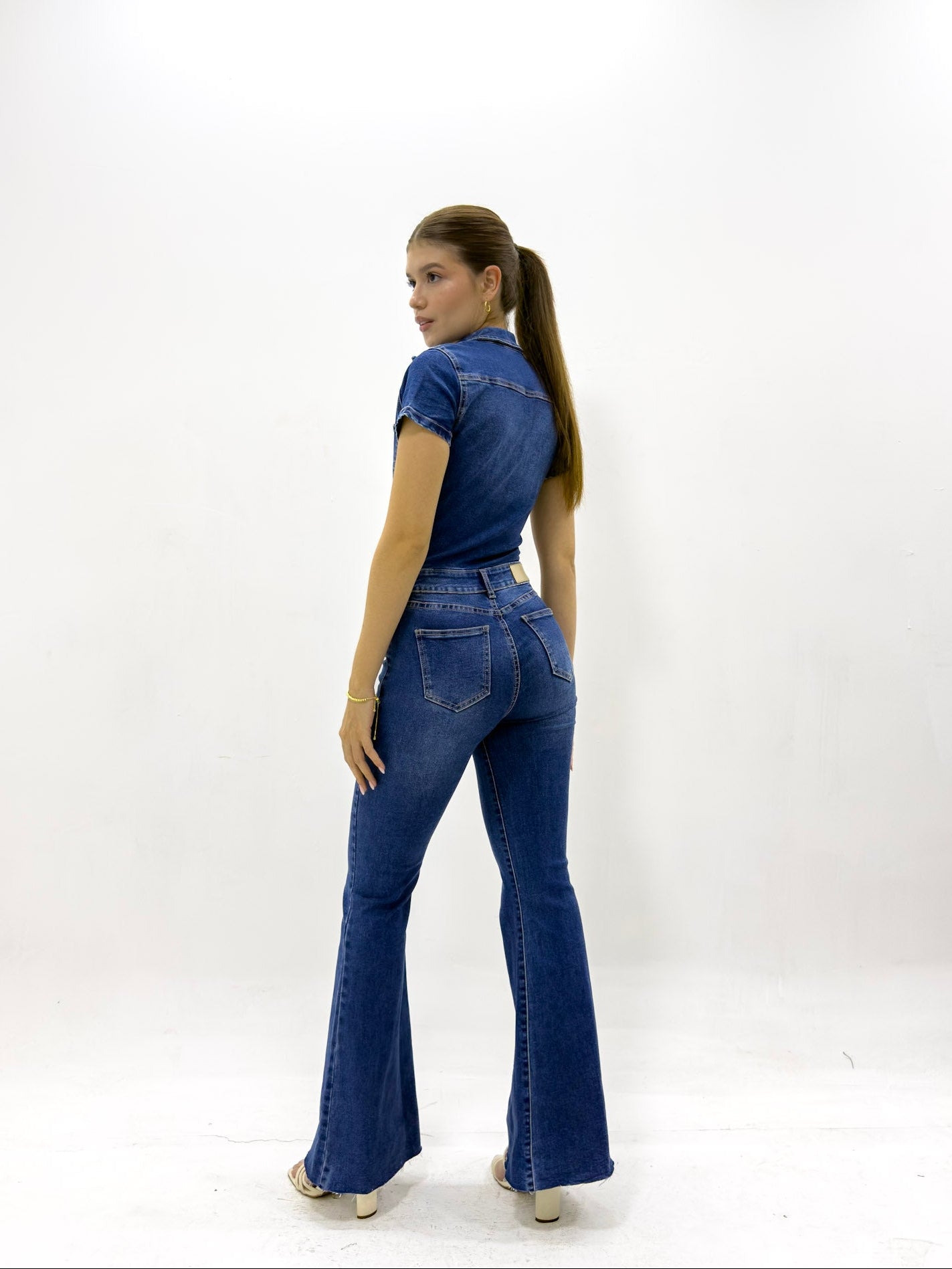 Enterizo con mangas cortas